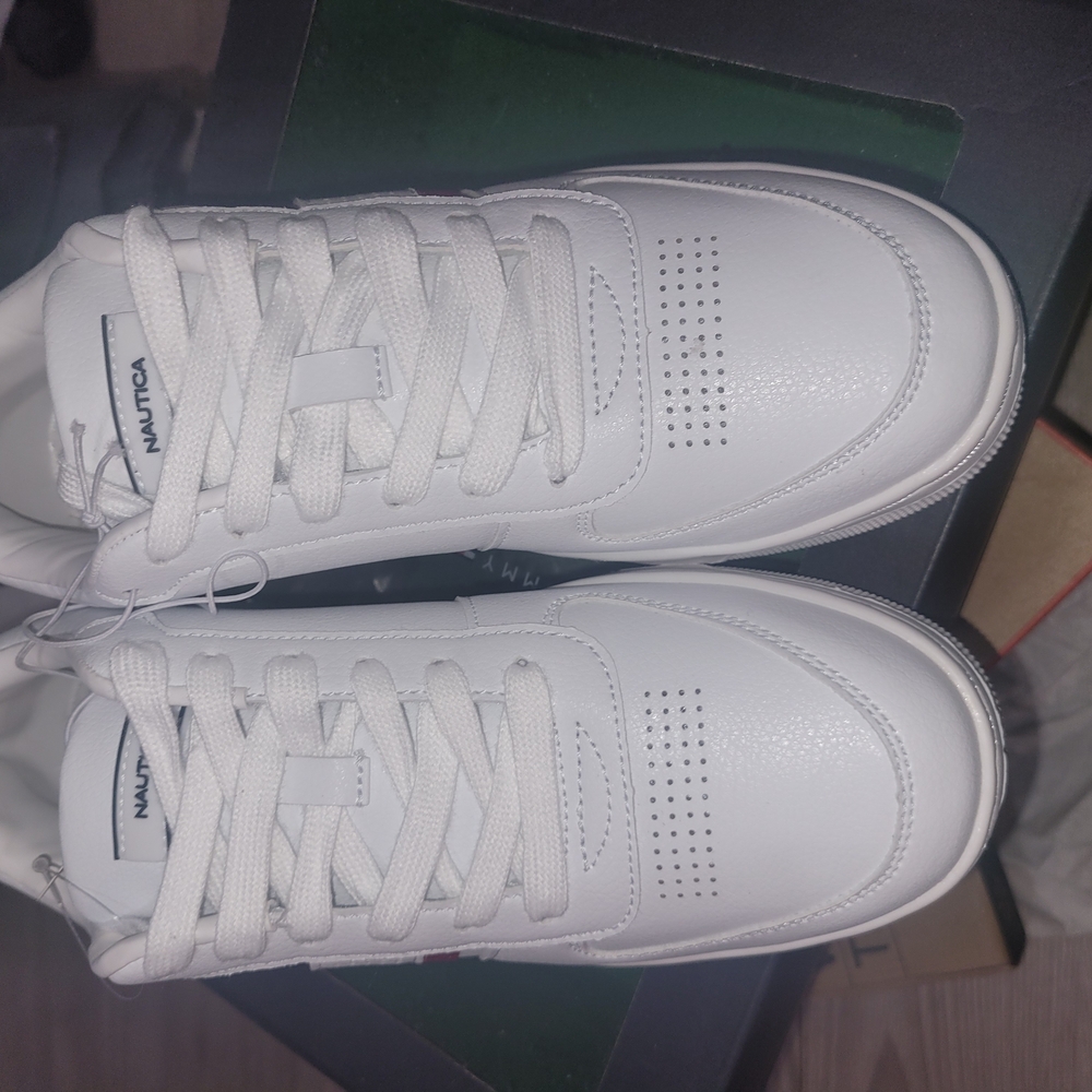 Nautica Men's White Leather Sneakers with Navy & Red Stripes - Picture 4 of 7